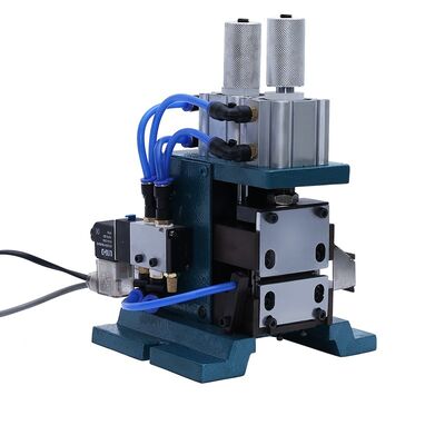 Energy Efficient Semi Automatic Stripping Machine Compact Cable Strip Machine With 25mm Max Peeling Length