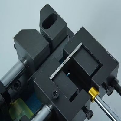 Noise Free Pneumatic Wire Stripping Machine High Efficiency Cutting Stripping Machine