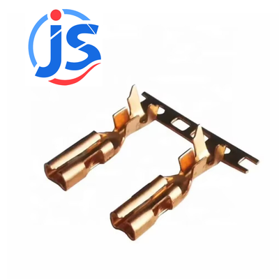 Semi-Automatic Crimping Machine with 1.5 Ton Crimp Pressure, 3000-4000 Terminals/Hour, and Compact Size 200x240x500mm